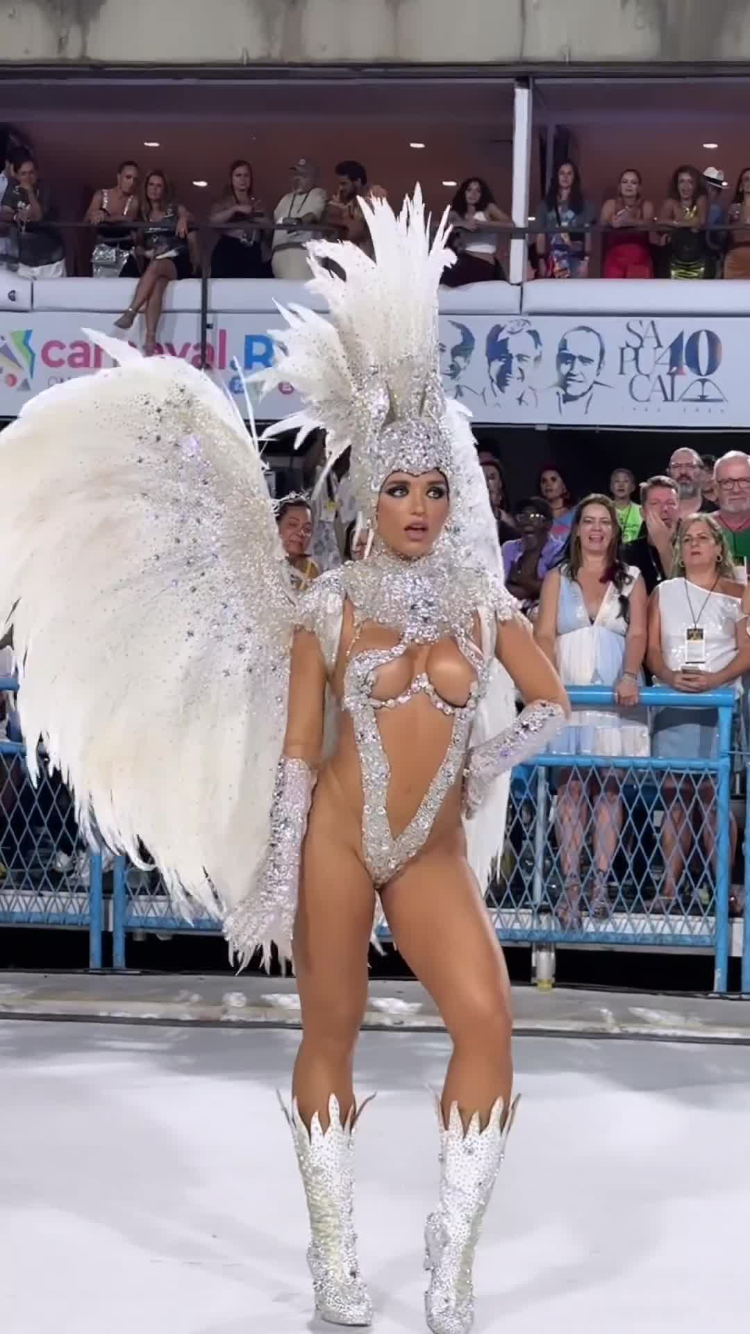 Video 910115 from Rafa Kalimann (ex-BBB)