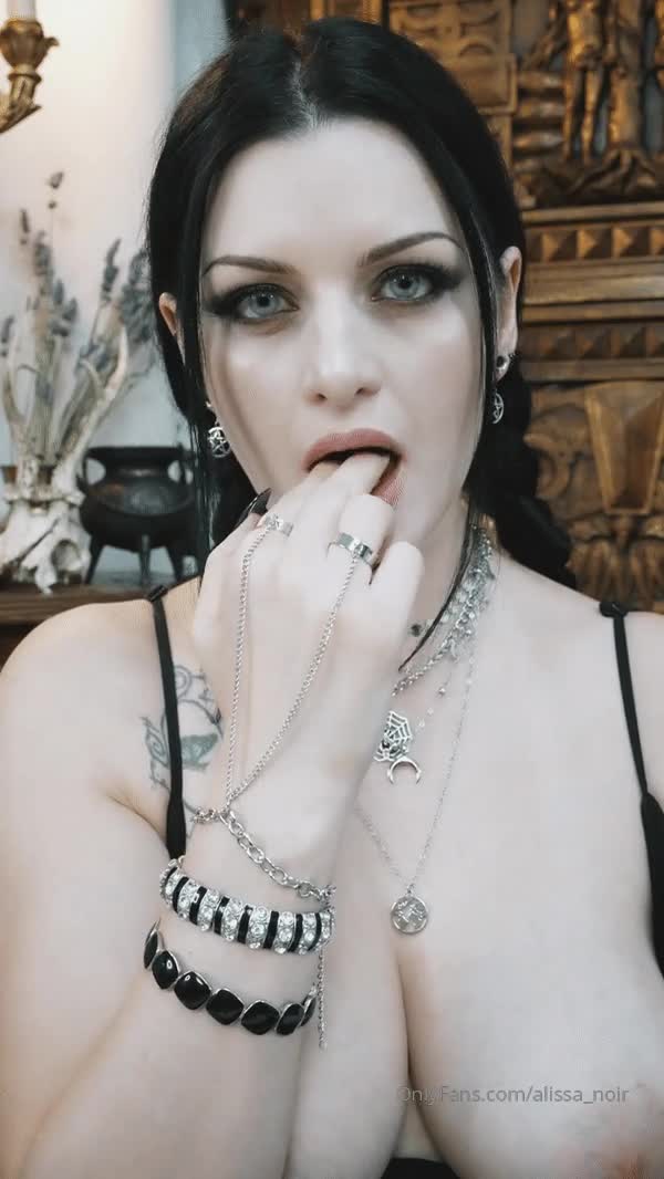 Video 910951 from Alissa Noir - alissa_noir - AlissaNoir