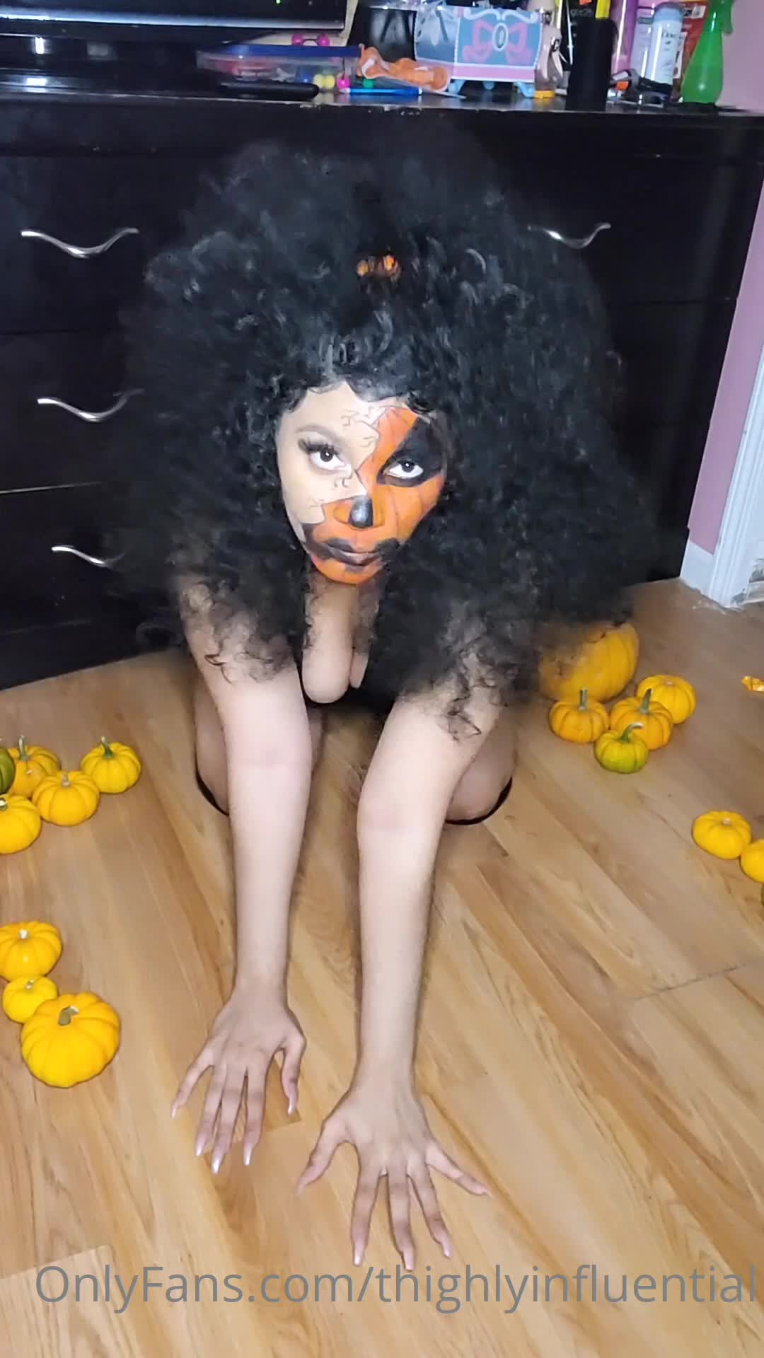 Video 913121 from Animated_Aja/NaughtyByNelly/ThighlyInfluential