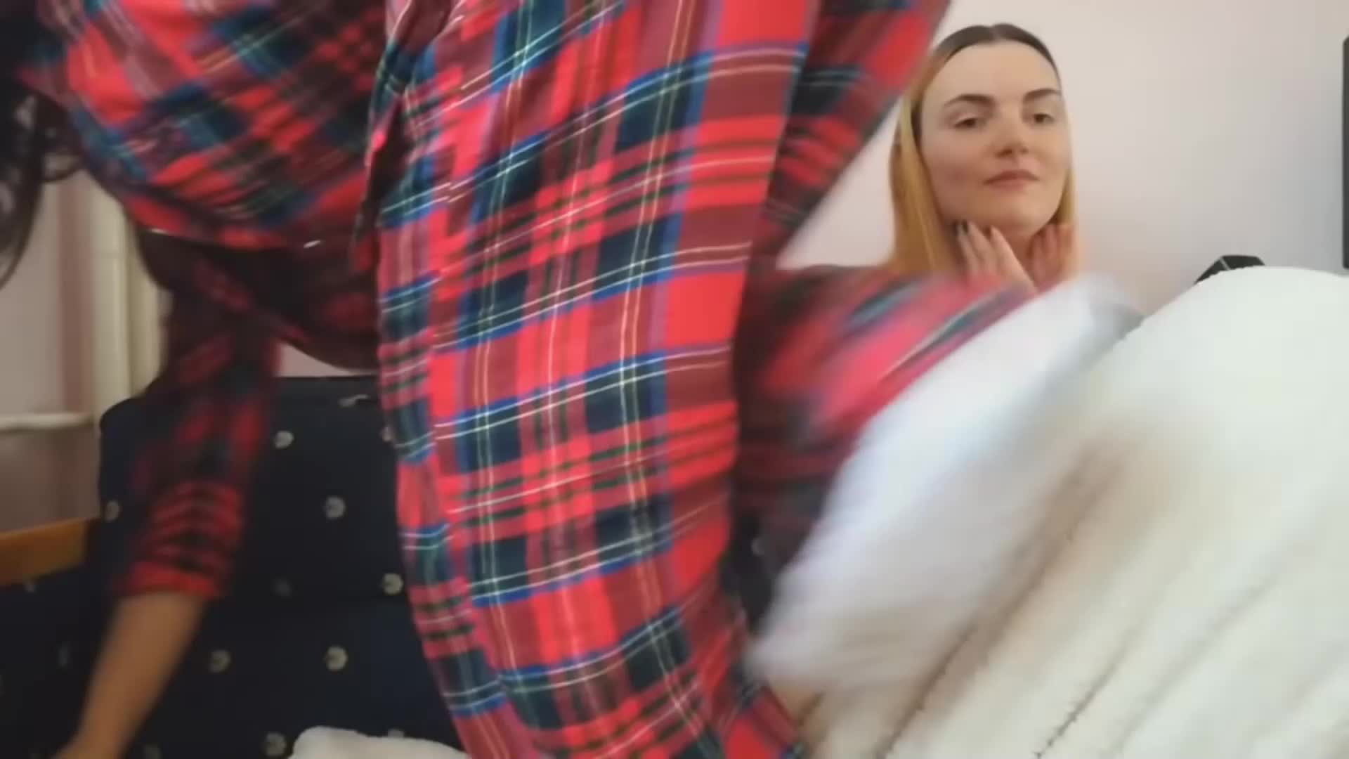 Video 914428 from LM Reactions