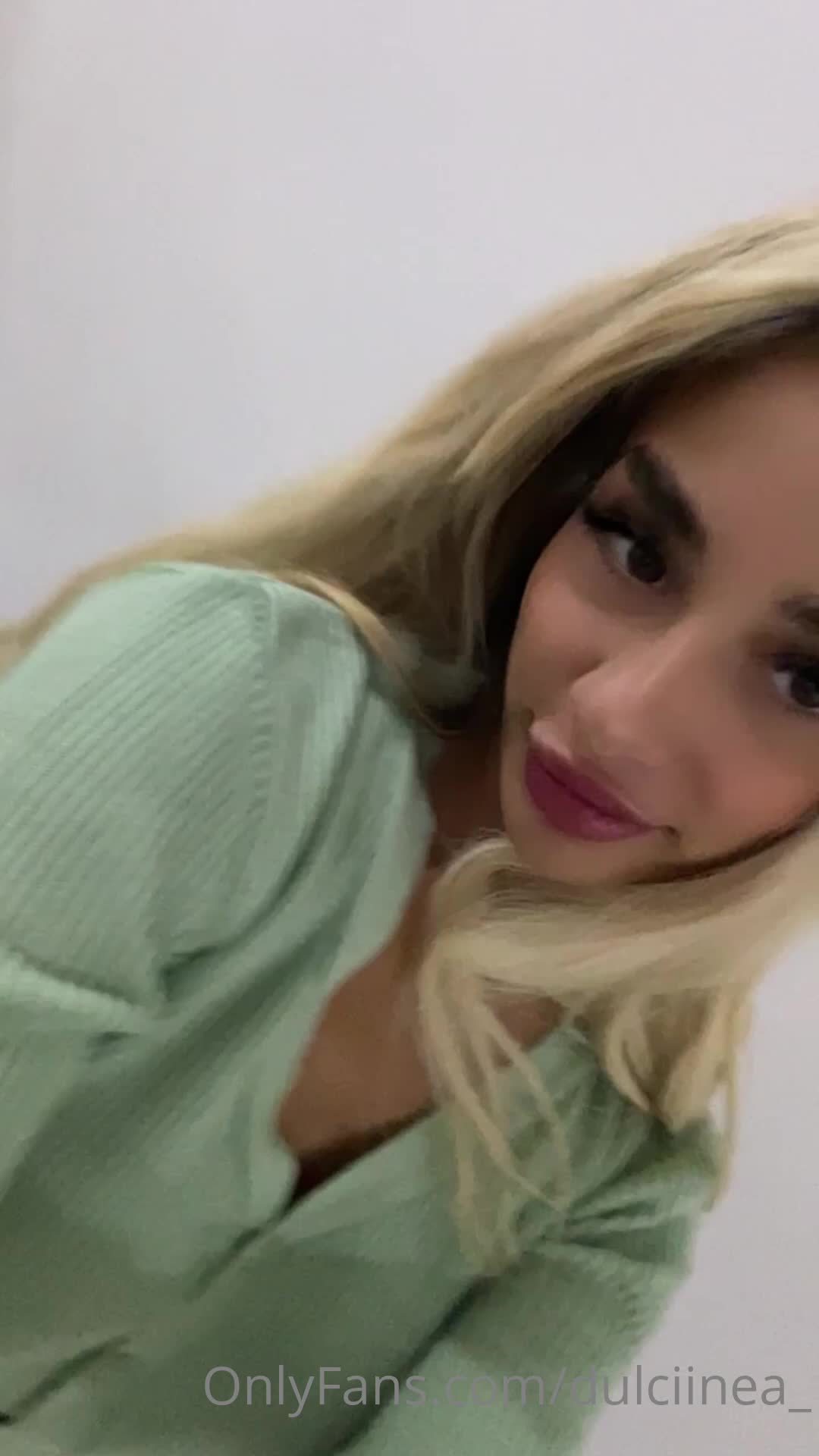 Video 914971 from Dulciinea / Dulcinea