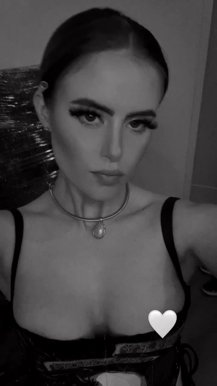 Video 917570 from Kiiara