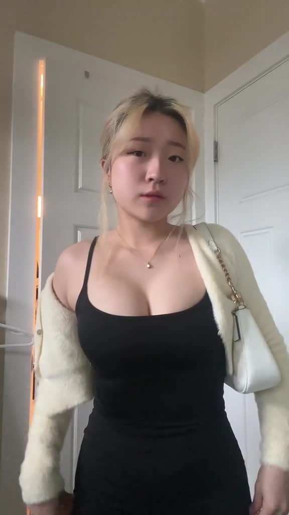 Video 918870 from mii.lily