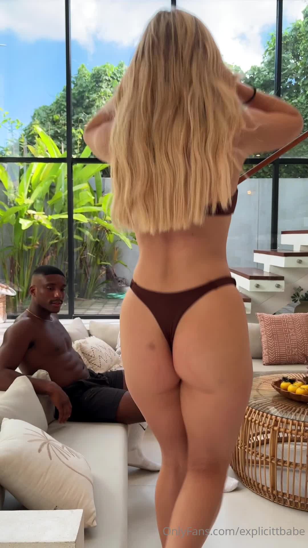 Video 918924 from explicittbabe | millieehannah | shhh x