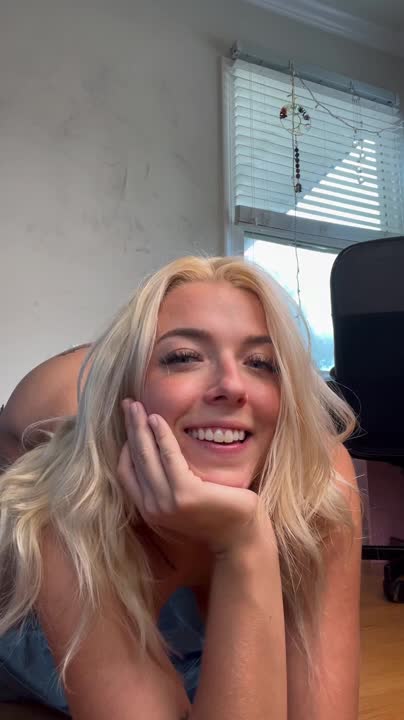 Video 922219 from Naomi_Bbyyy
