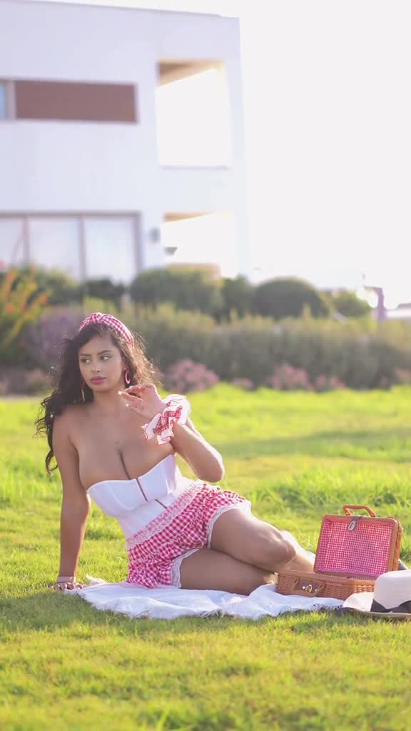 Video 923221 from p0cula