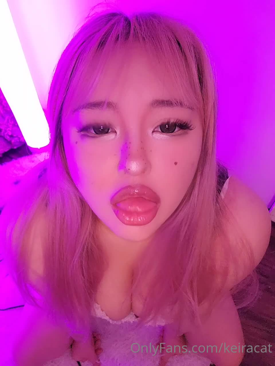 Video 923544 from kiramisuwu | kiramisu