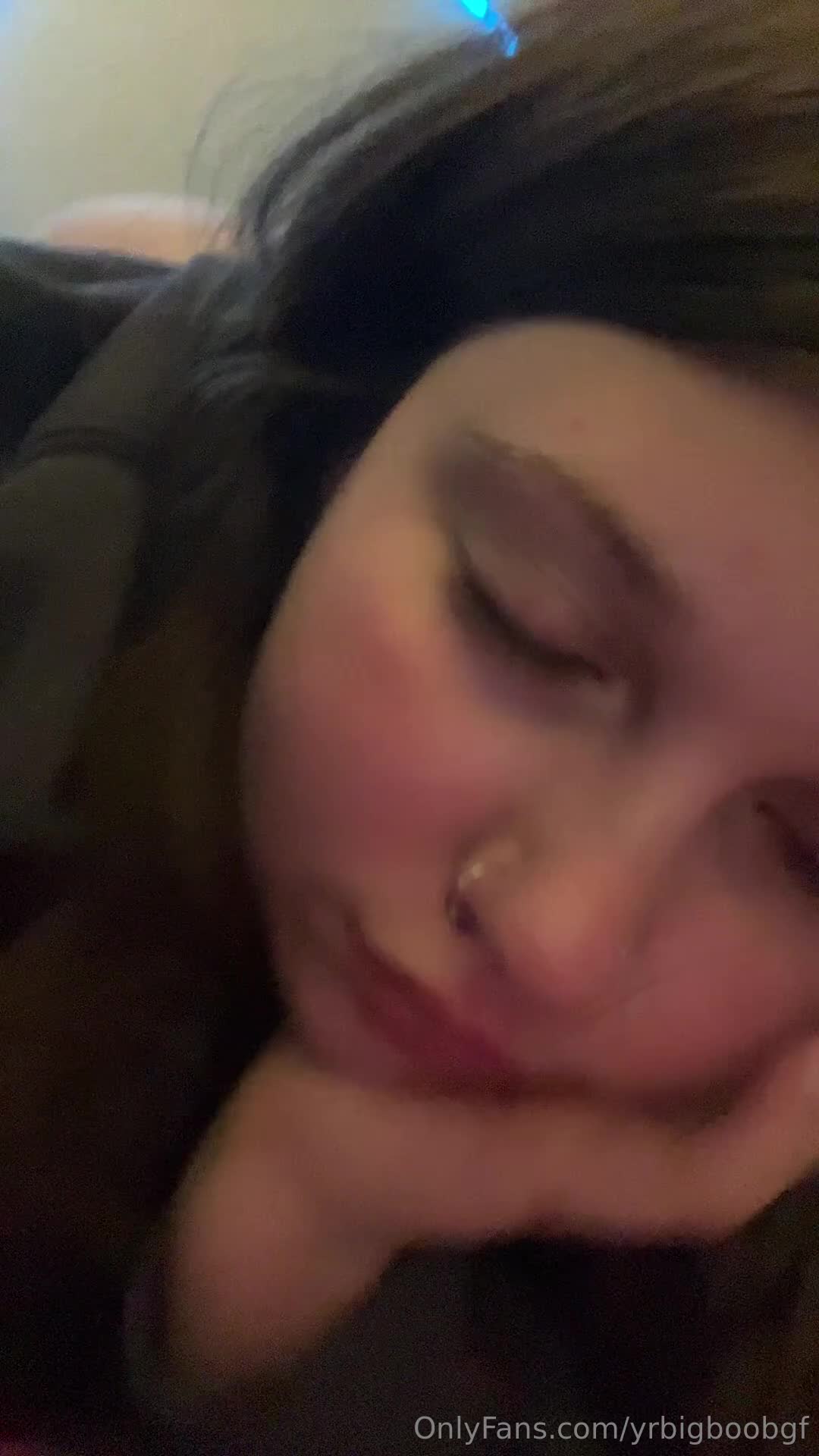 Video 924631 from Emma Kelley | yrbigboobgf