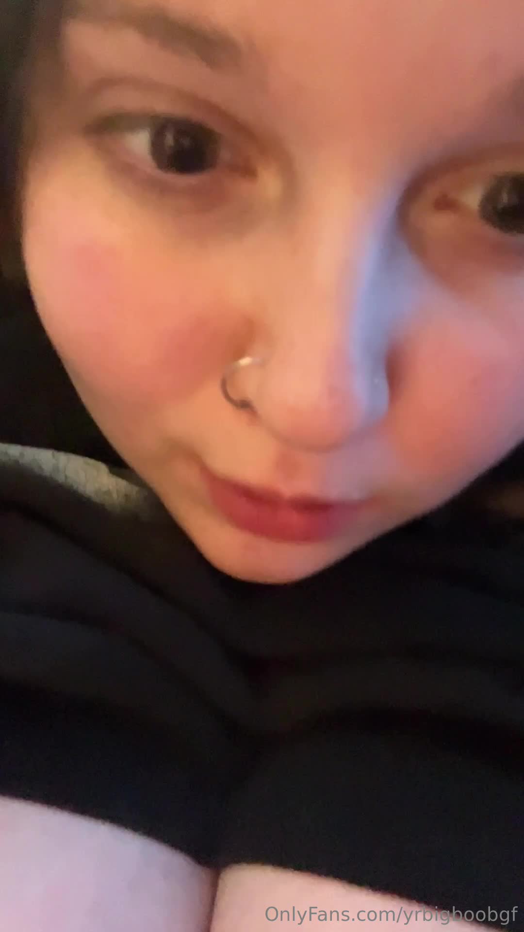 Video 924638 from Emma Kelley | yrbigboobgf