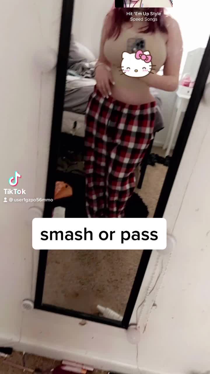 Video 924655 from Emma Kelley | yrbigboobgf