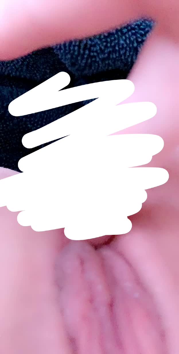 Video 924662 from Emma Kelley | yrbigboobgf