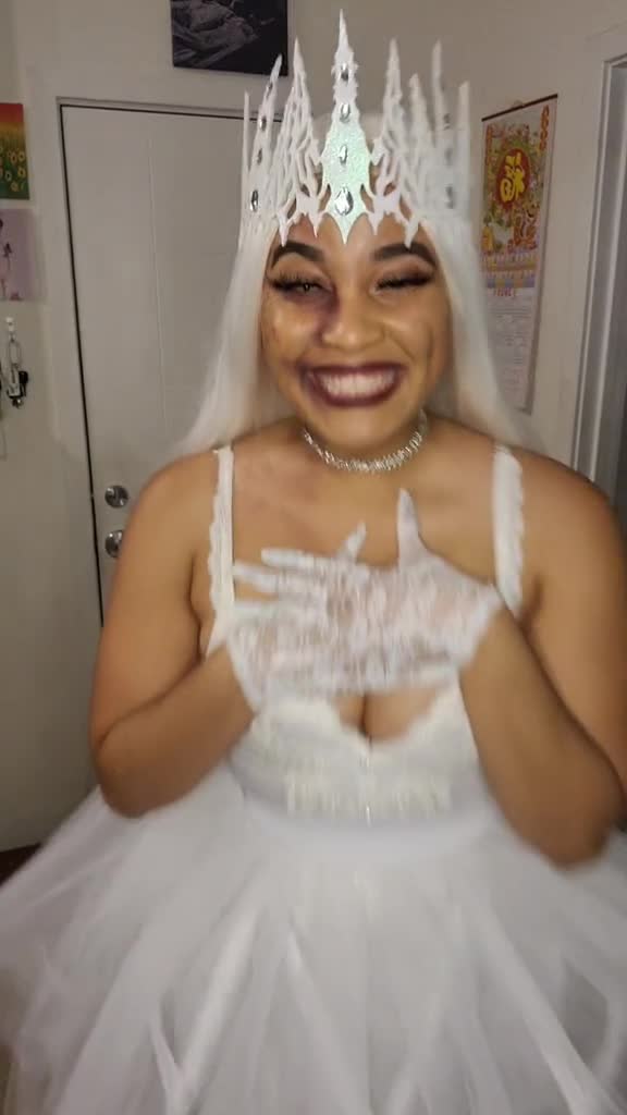 Video 925008 from Animated_Aja/NaughtyByNelly/ThighlyInfluential