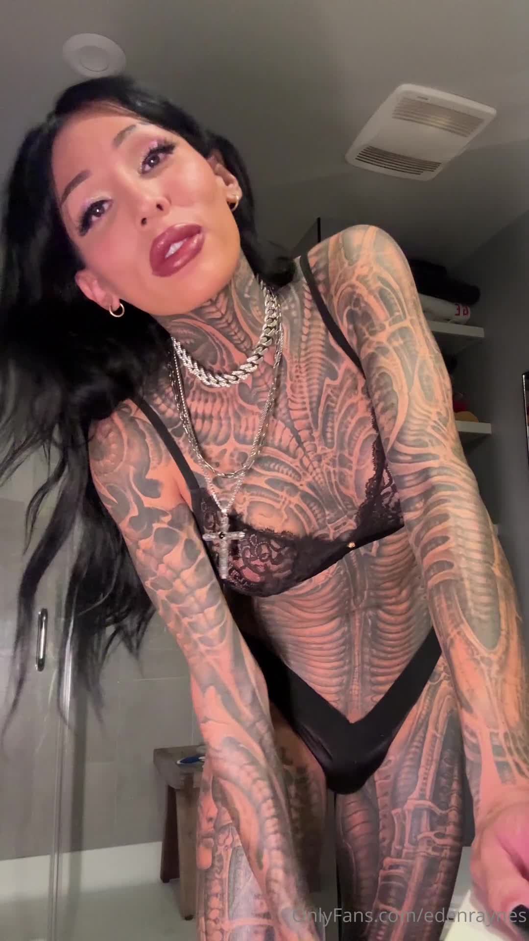 Video 928013 from Eden Raynes