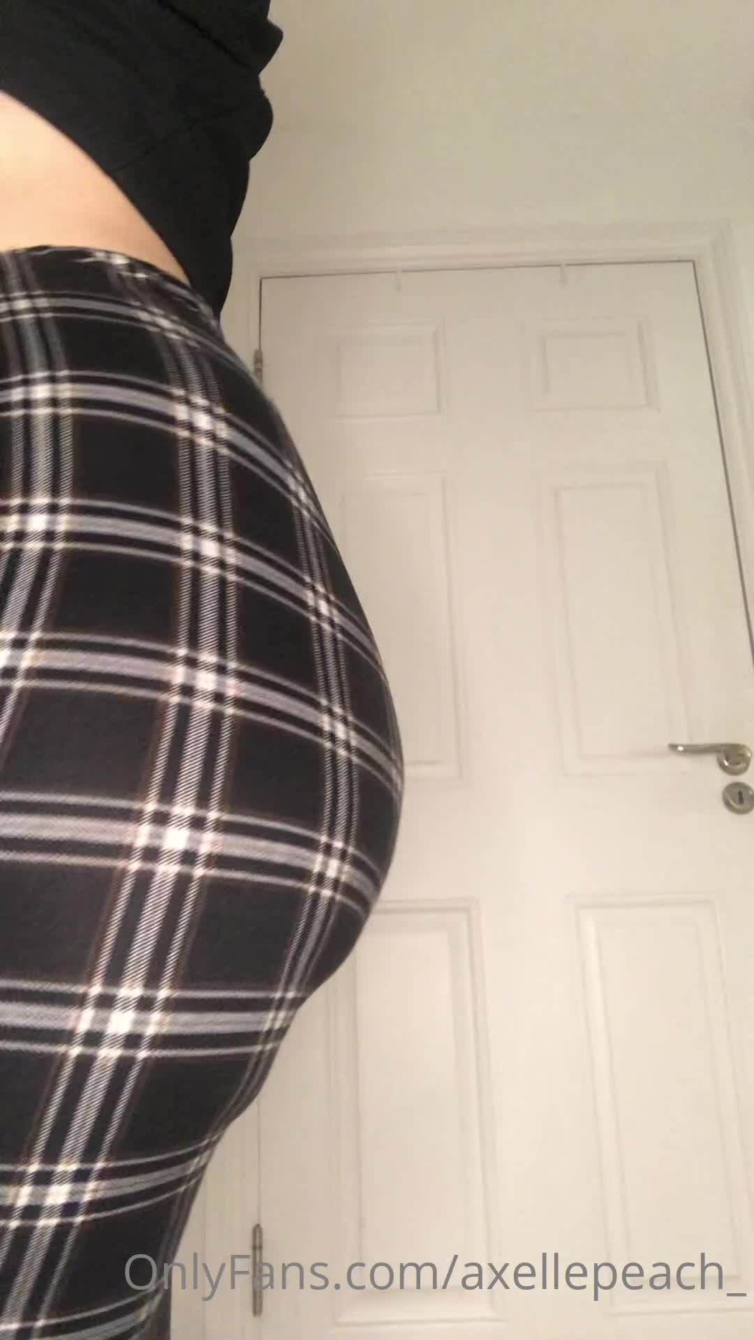 Video 928978 from Axellepeach_