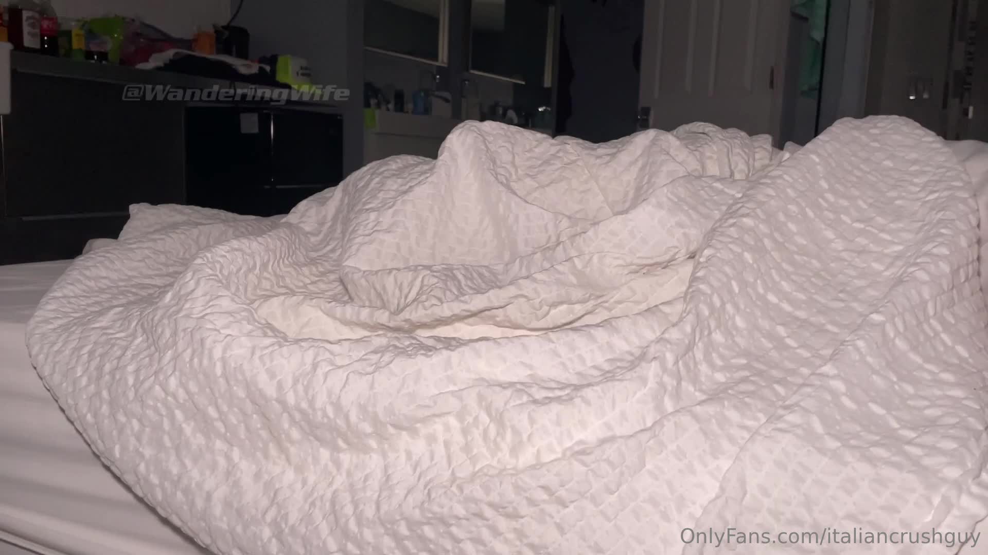 Video 932522 from WanderingWifeXXX