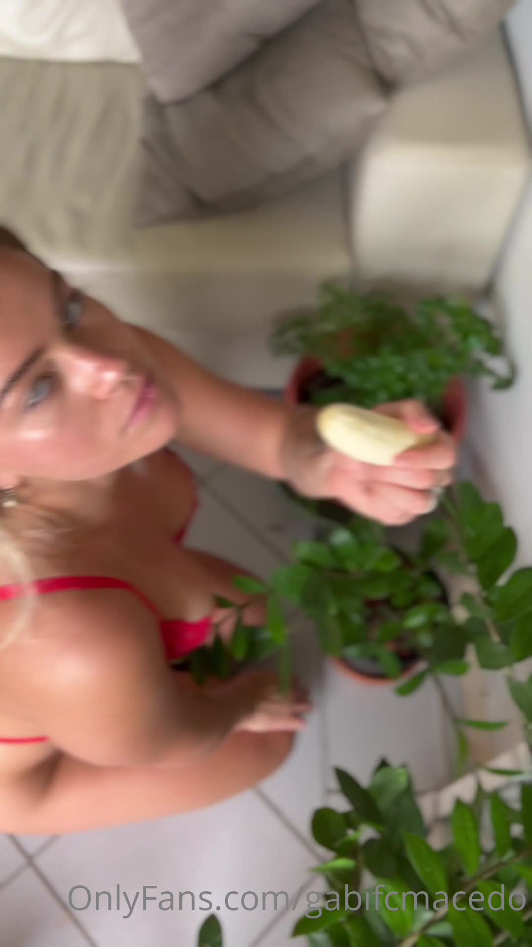 Video 936089 from Gabifcmacedo | Gabi Macedo