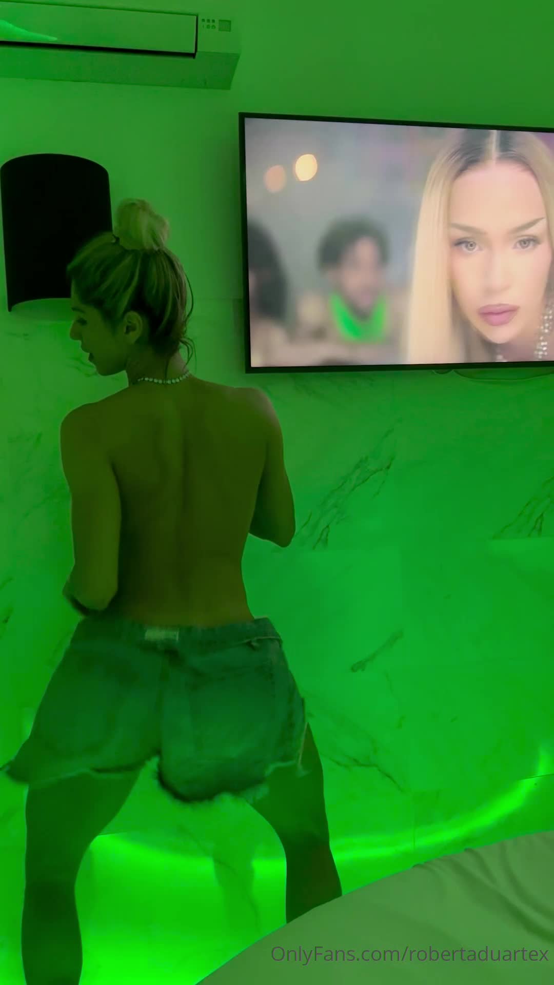 Video 939025 from Roberta Duarte