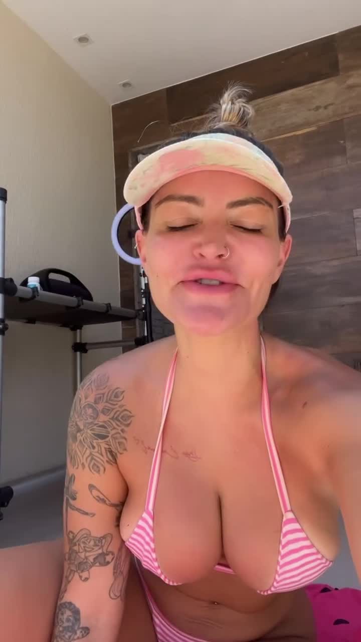 Video 939348 from Laura Keller