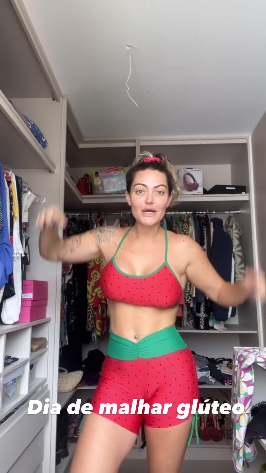 Video 939355 from Laura Keller