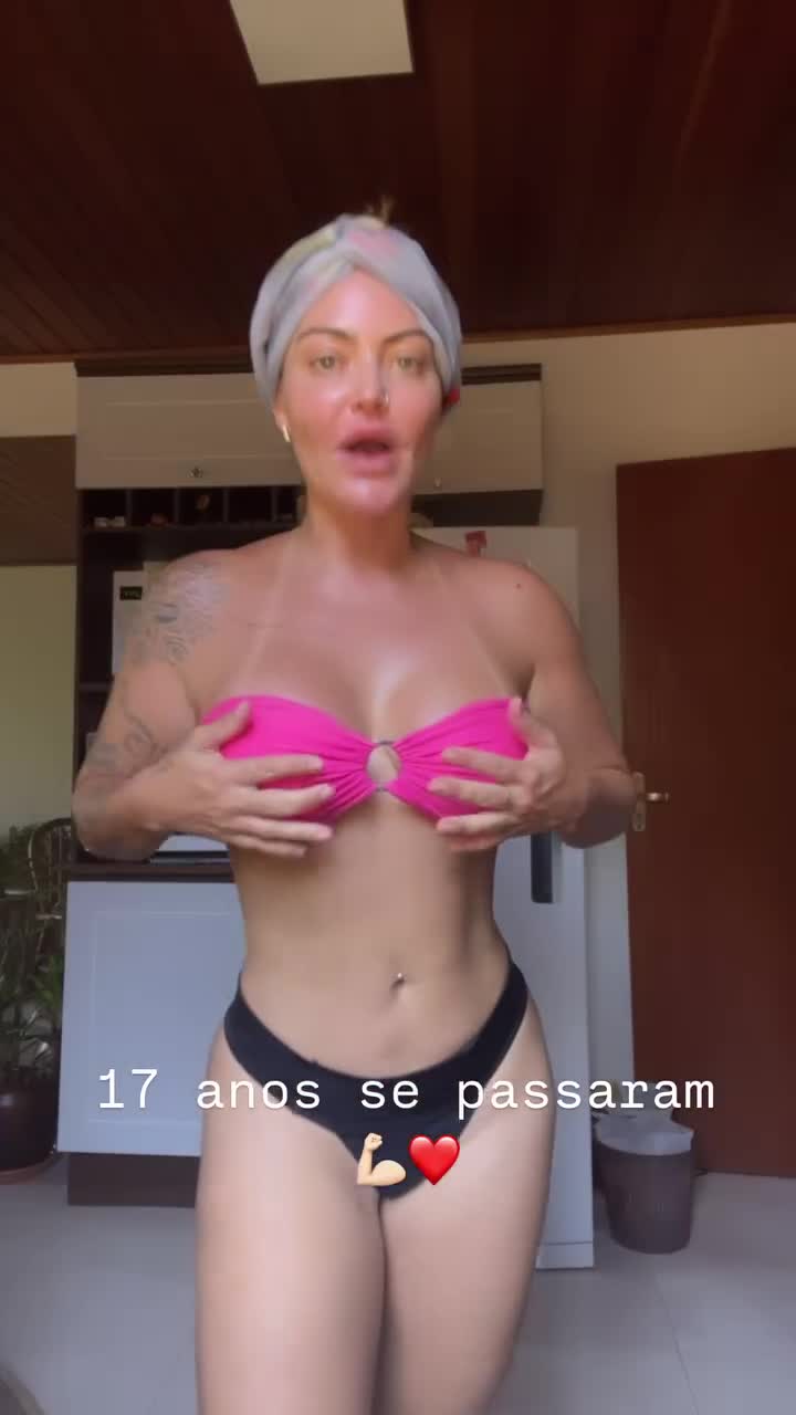 Video 939359 from Laura Keller