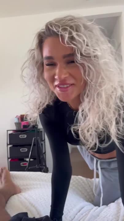 Video 940087 from hannahmakala | hannahgobananas | hangobananas