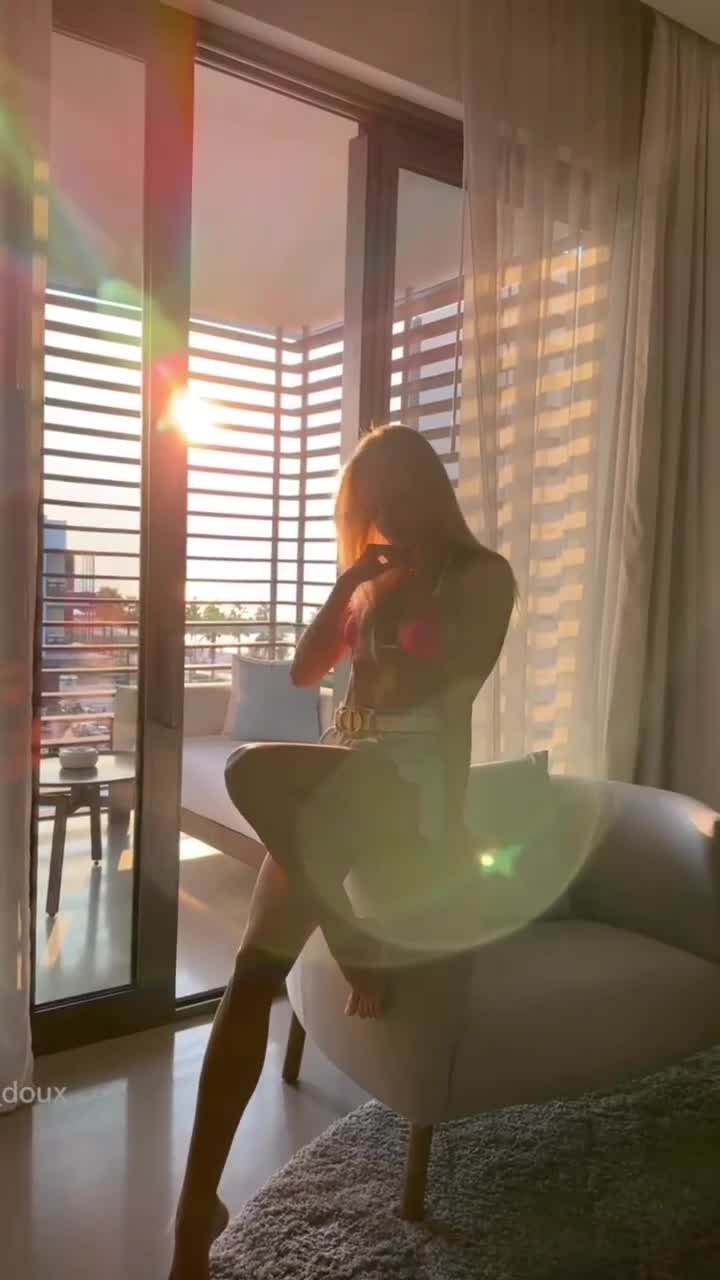 Video 940178 from Viki Doux