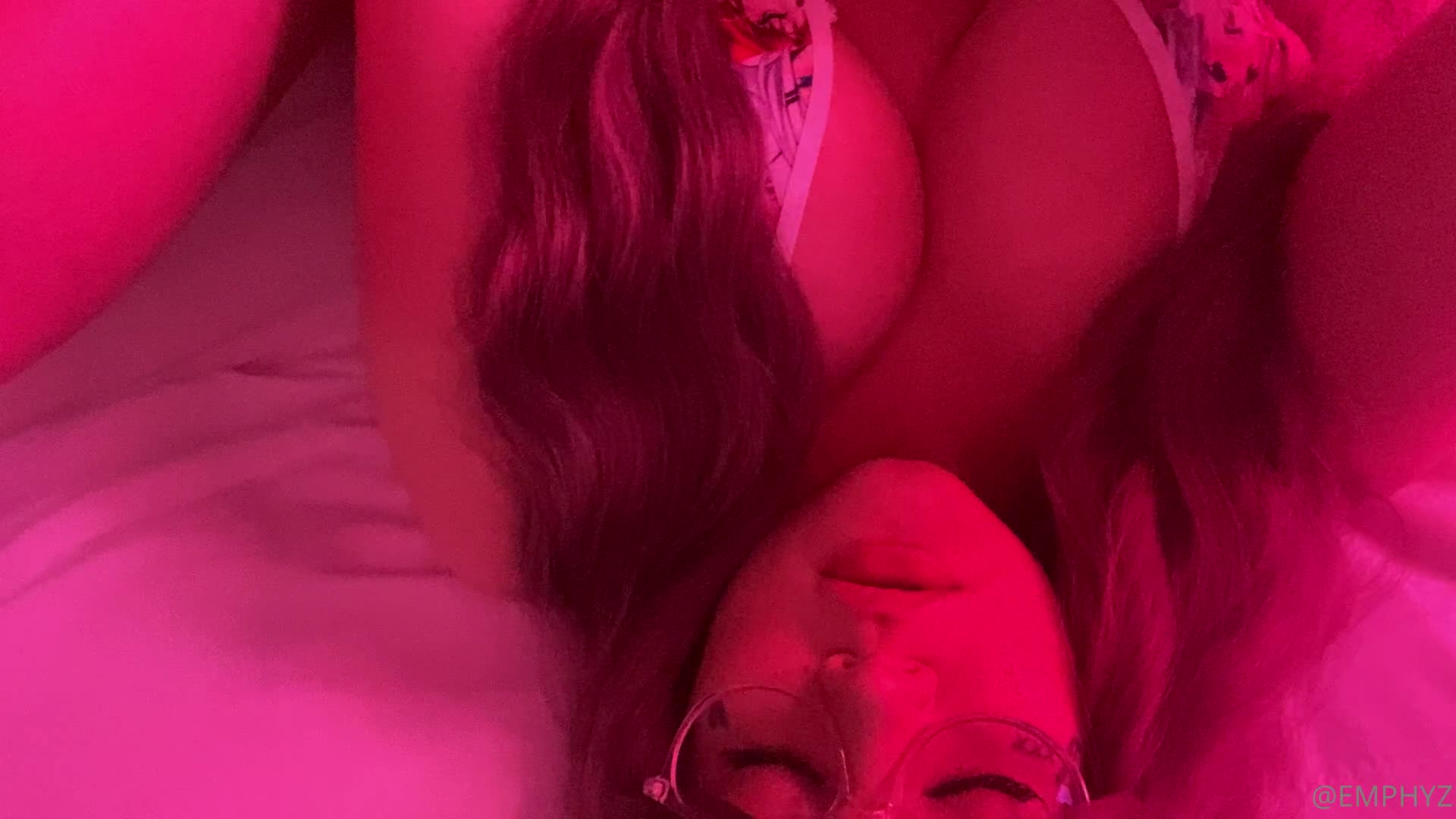 Video 940277 from Emphyz