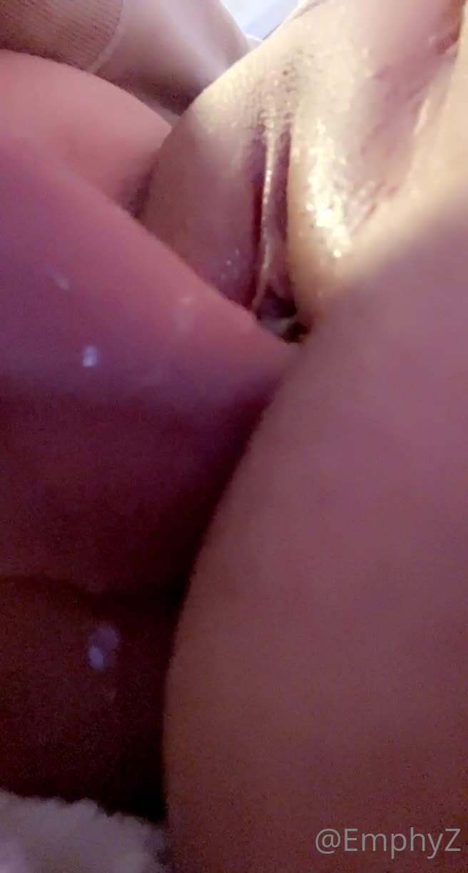 Video 940340 from Emphyz