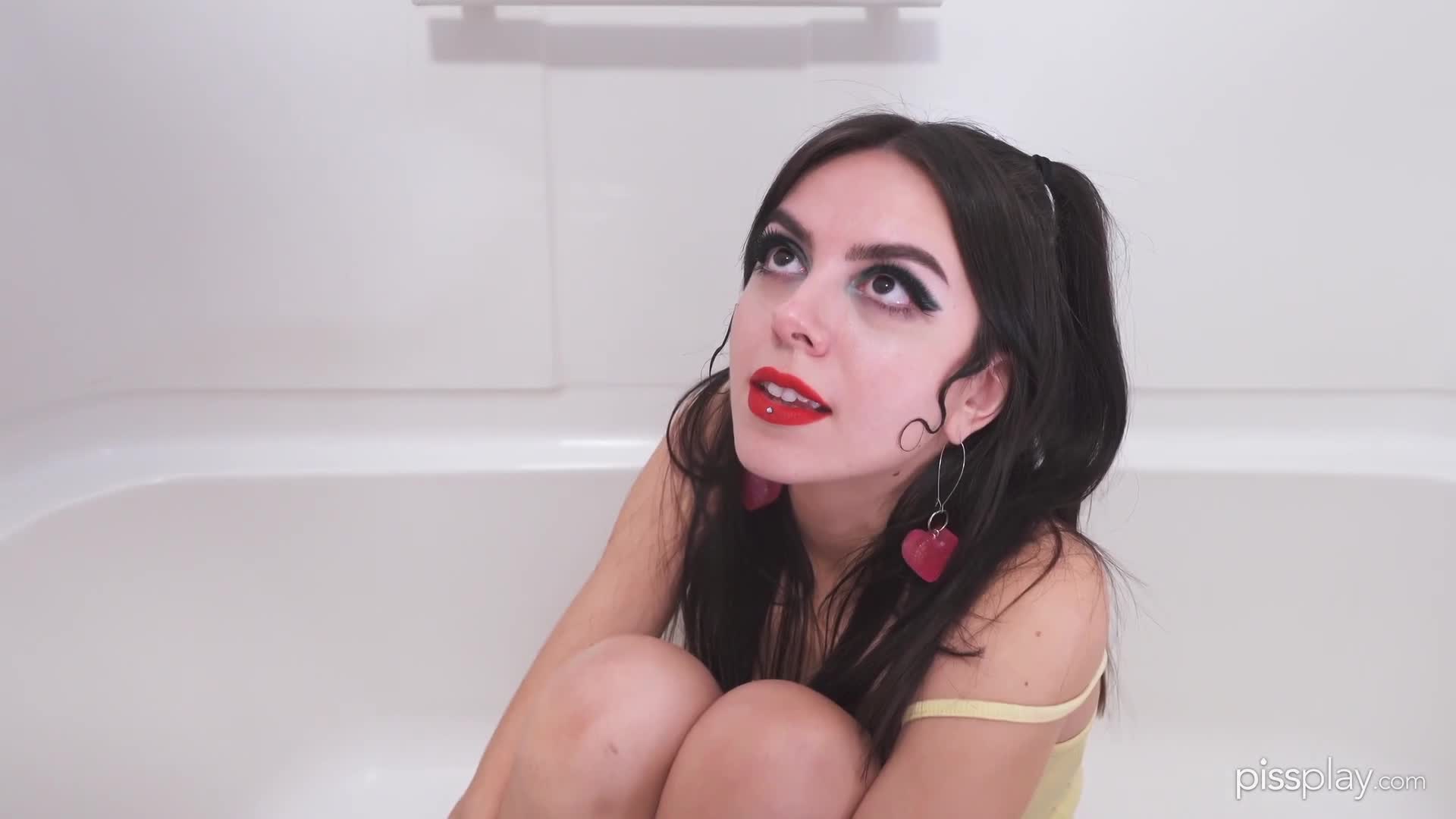 Video 941245 from Ema Lee | therealemalee