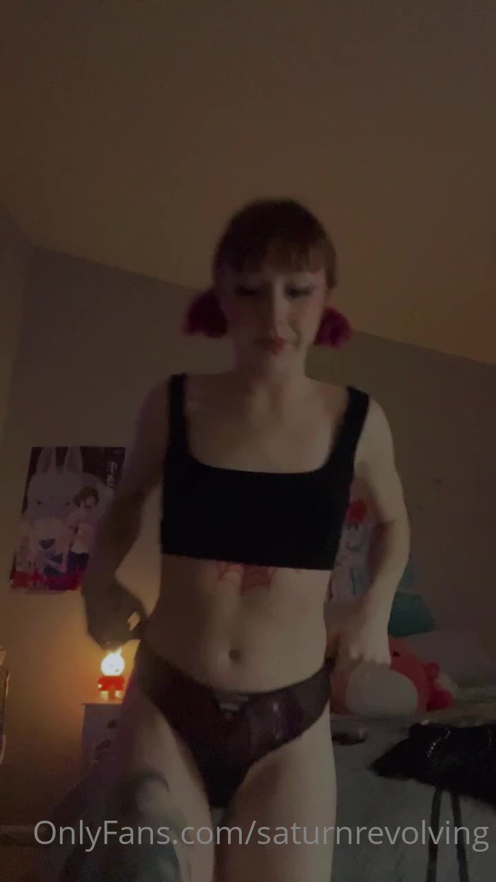 Video 942928 from Saturnrevolving / sydney ok (vine)
