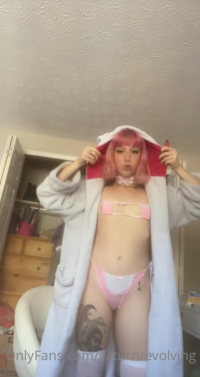 Video 943093 from Saturnrevolving / sydney ok (vine)
