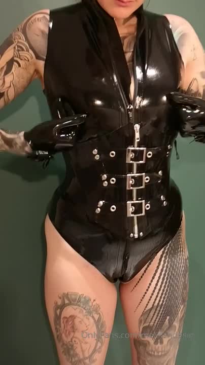 Video 948941 from melisandesin / Melisande Sin / naughtyrwife