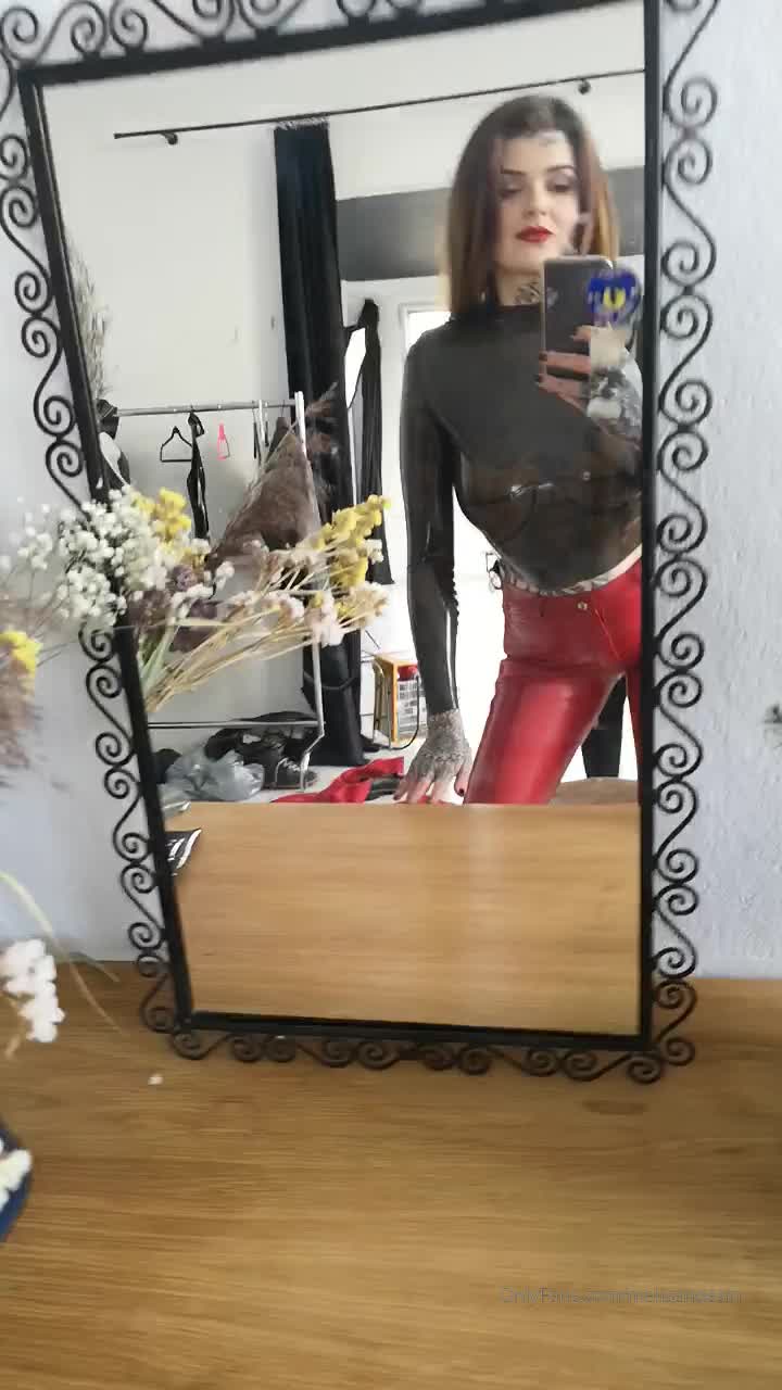 Video 948944 from melisandesin / Melisande Sin / naughtyrwife