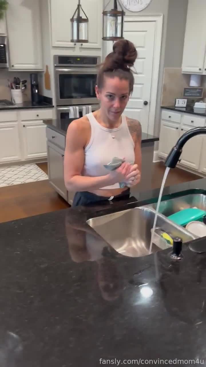 Video 949272 from Convincedmom4u