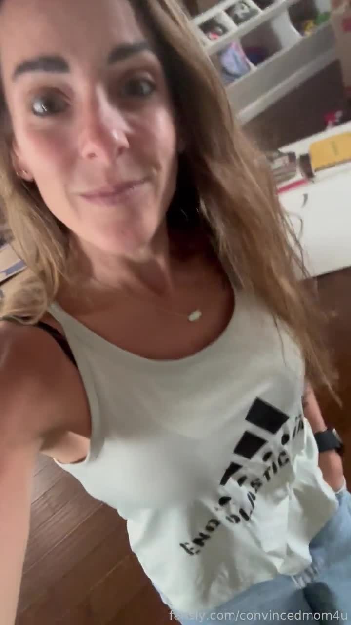 Video 949609 from Convincedmom4u