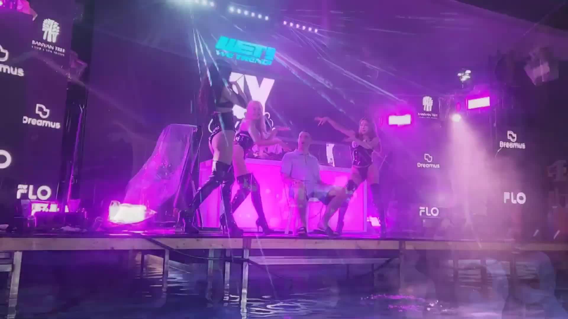 Video 950343 from Shasa_fly flywithme shasa (샤사)