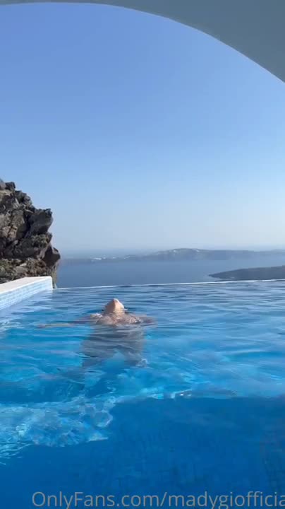 Video 953920 from Madalina Loana Filip