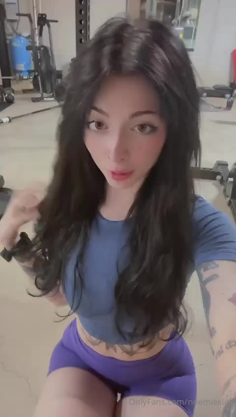 Video 955745 from noemiexlili / noemie.lili / cinnannoe