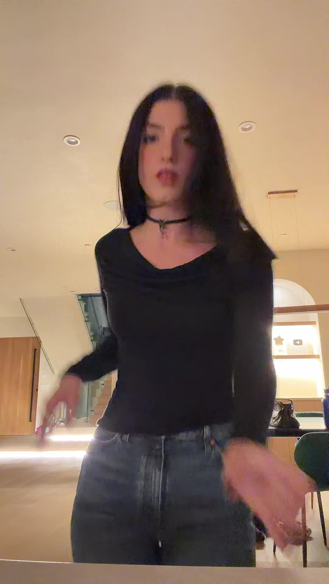 Video 958072 from Charli D'Amelio / Charli Damelio