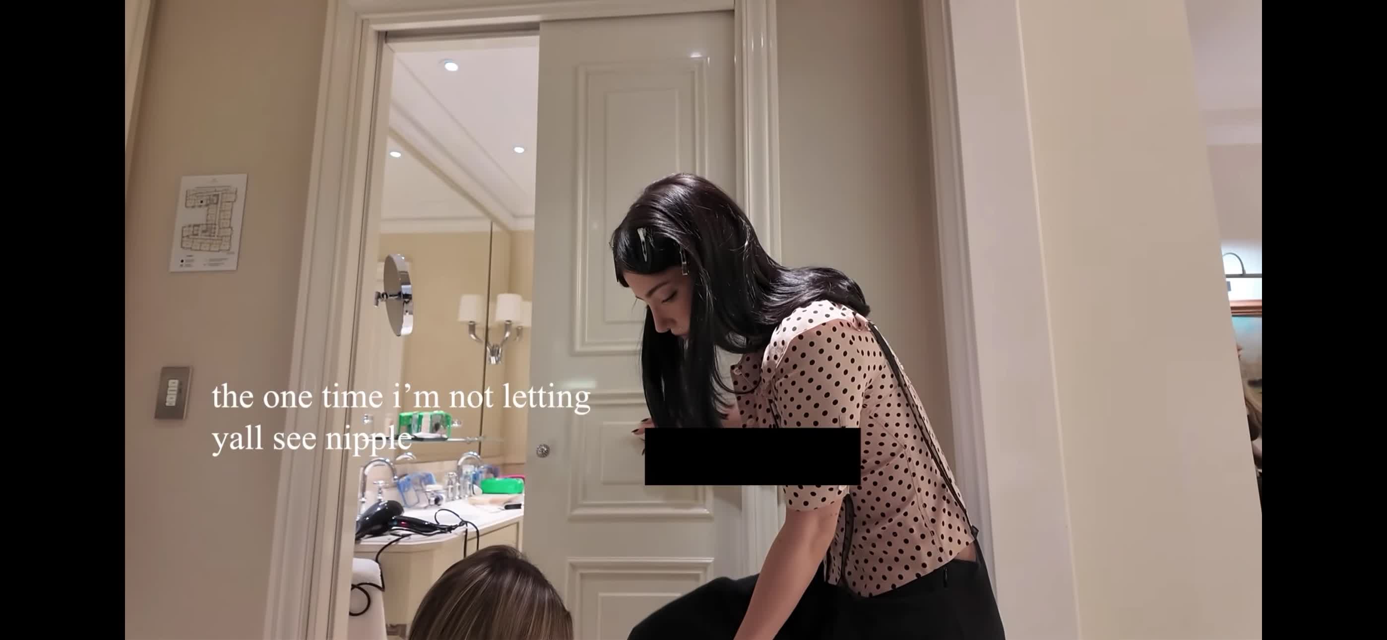 Video 958075 from Charli D'Amelio / Charli Damelio