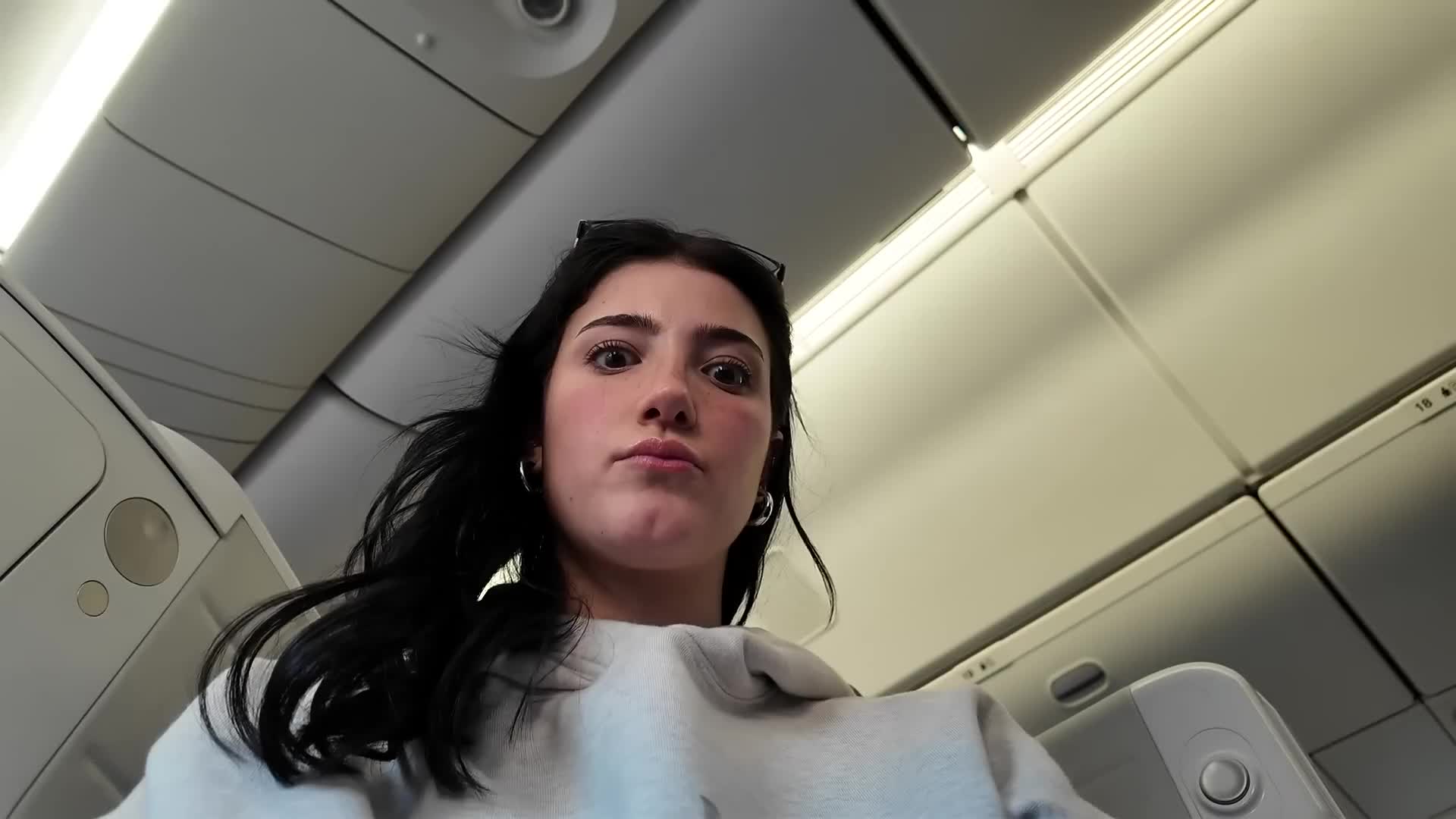 Video 958077 from Charli D'Amelio / Charli Damelio