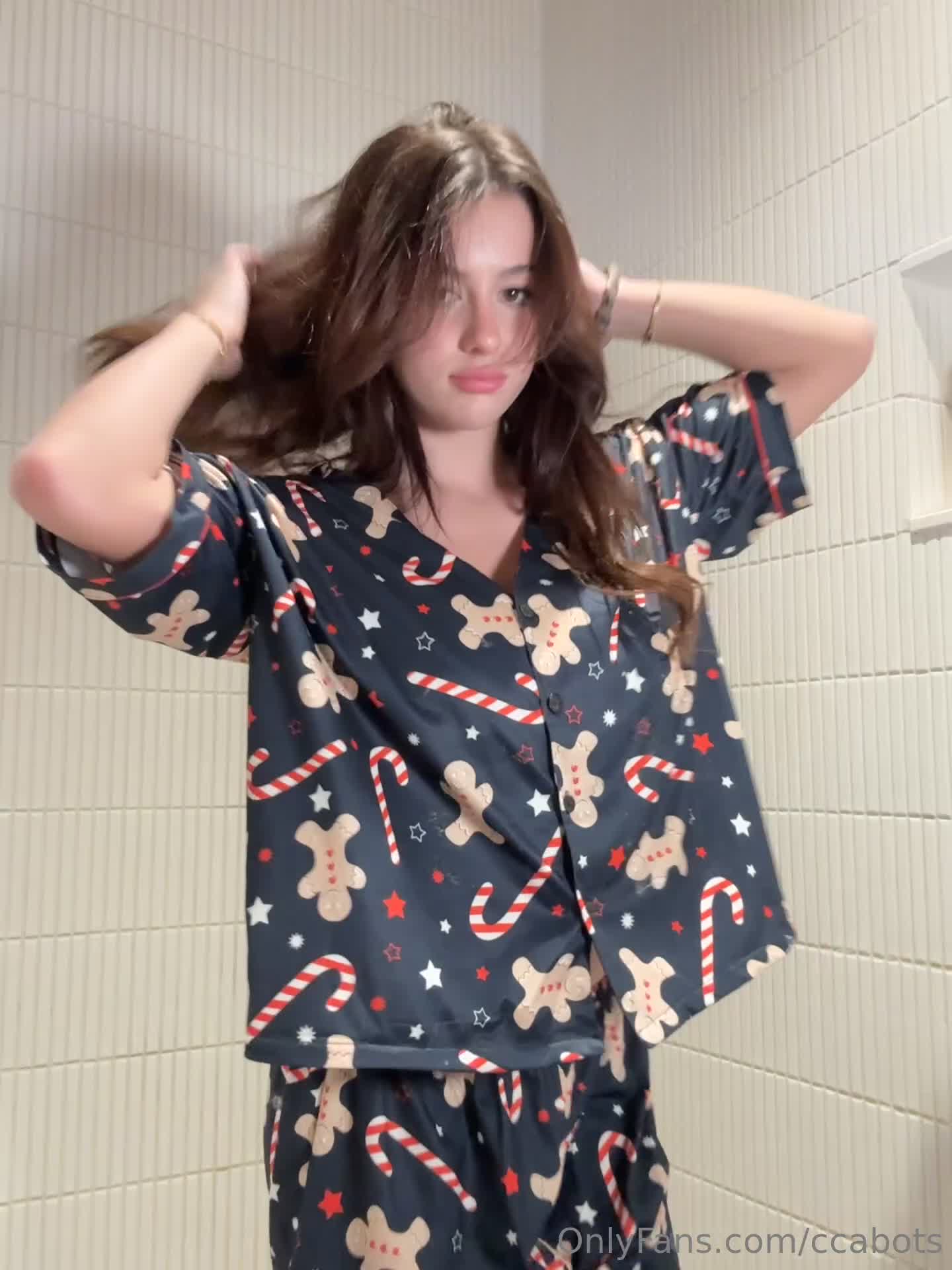 Video 969517 from Sierra Cabot