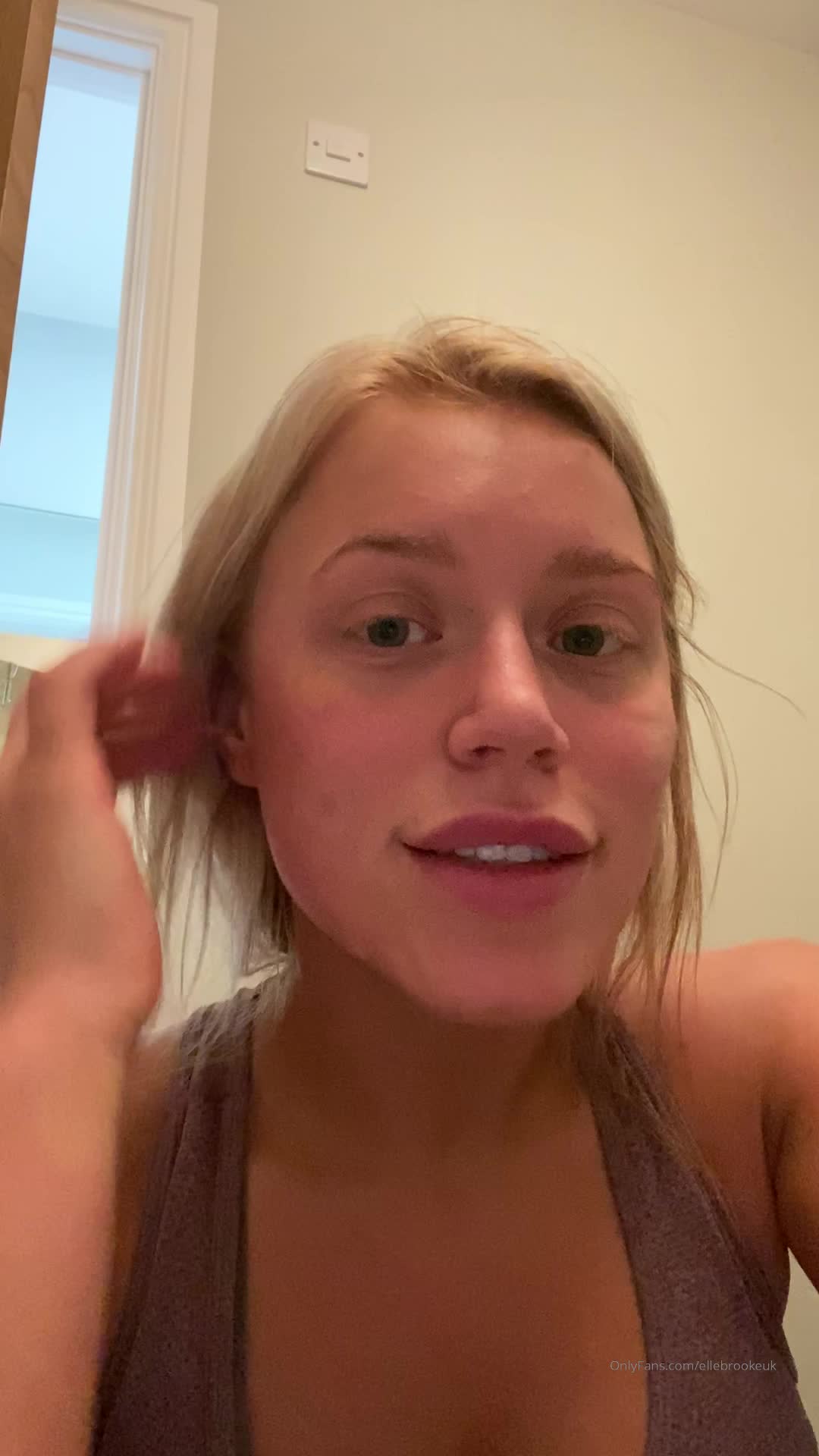 Video 972642 from Elle Brooke