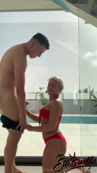 Video 972652 from Elle Brooke