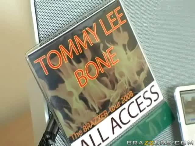 Video 973237 from Nikki Benz