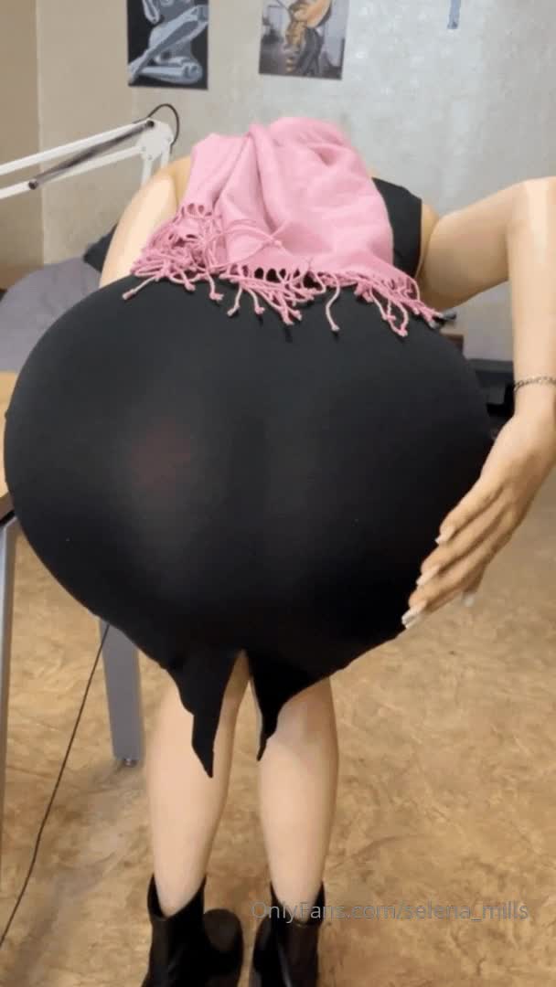 Video 1003982 from selena_mills