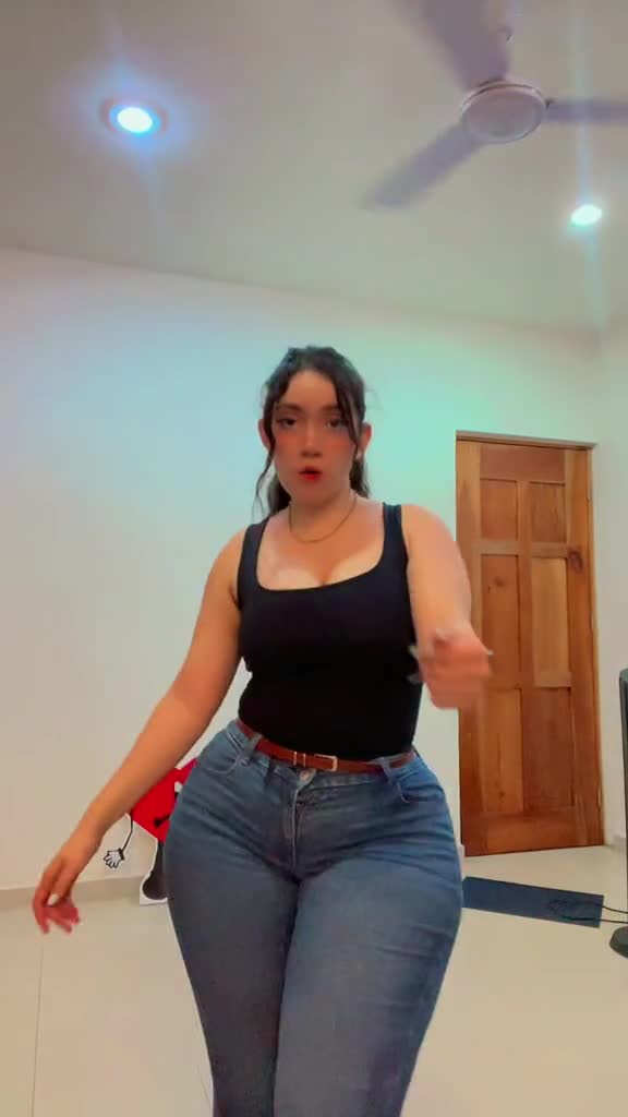 Video 1019642 from Valeria Alcalá