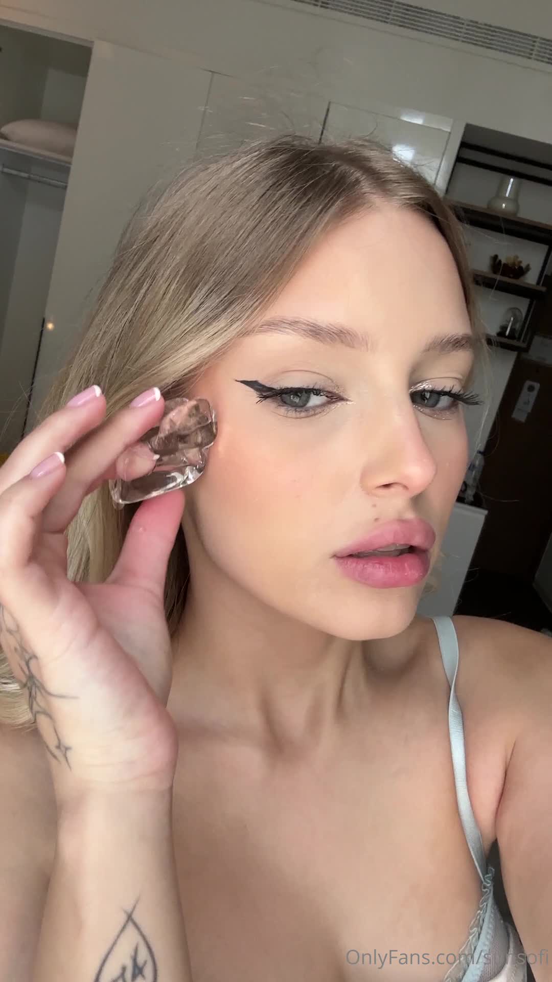 Video 1020569 from Sharp_Category_