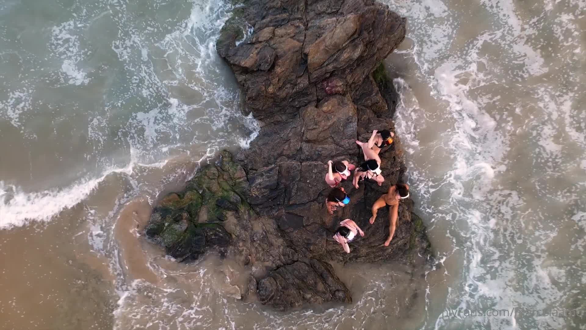 Video 1021230 from Celia Lora