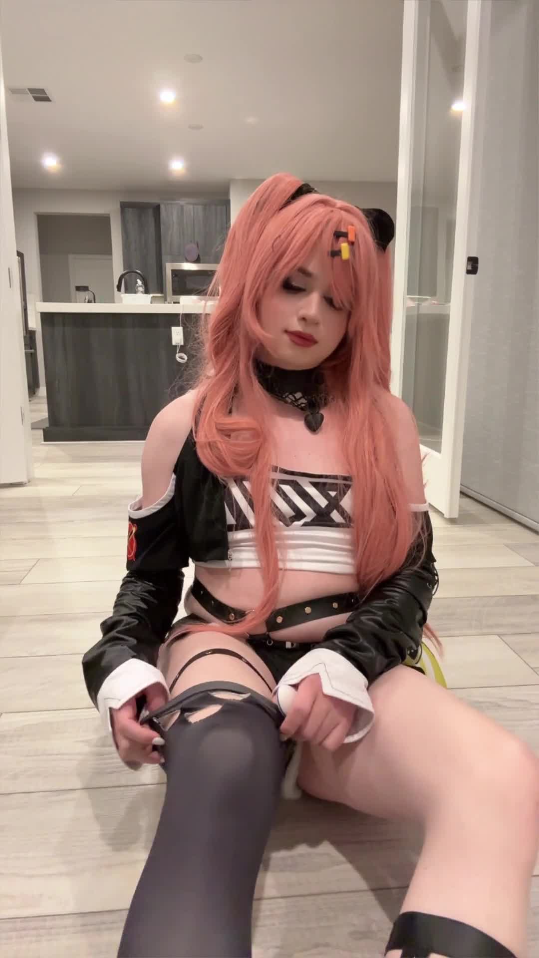 Video 1021625 from Sneaky